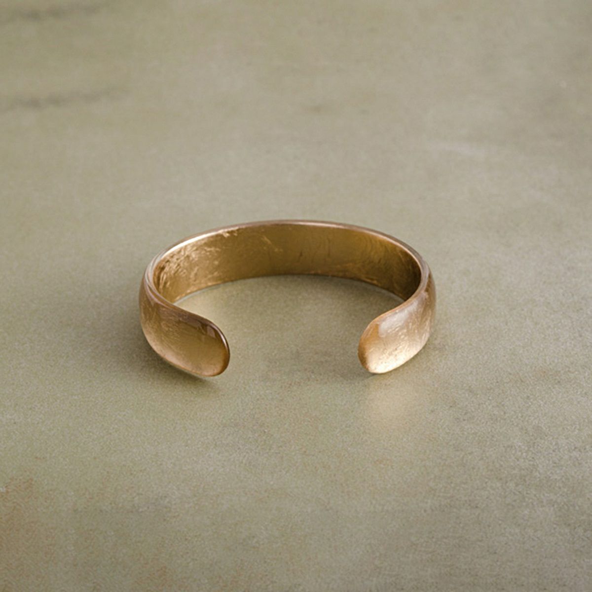 アクリルバングル